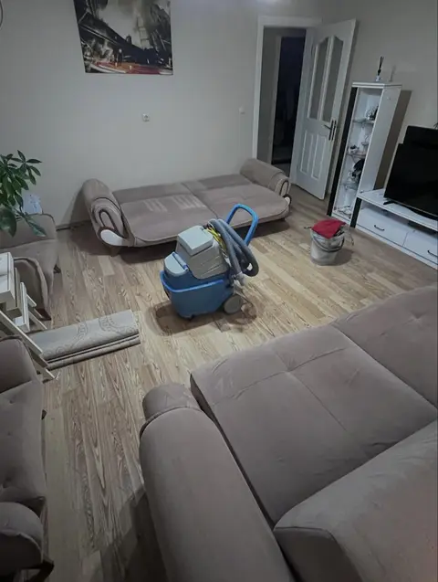 Vizon kanepe takımı, yıkama sırasında — Kemalpaşa, İzmir